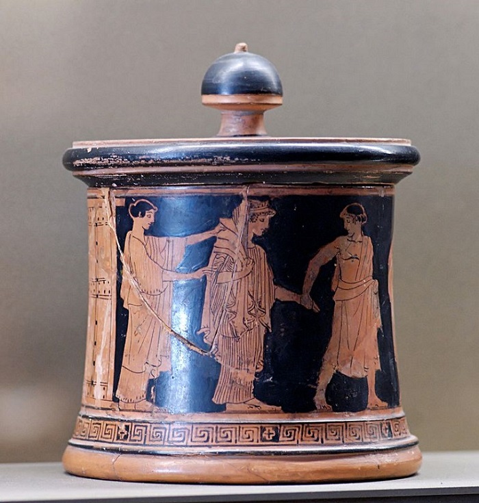 Antik Yunanlıların Sonsuz Güzellik Arayışında Kozmetiklerin Kullanımı